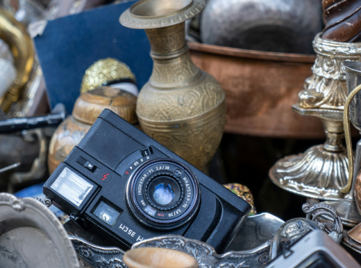 Antique Vs. Vintage